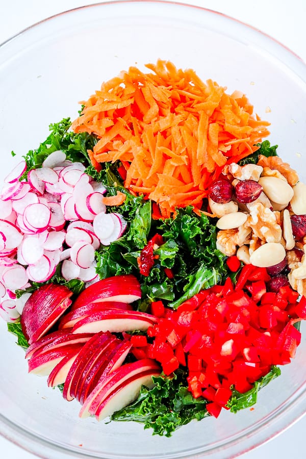 A kale salad recipe with sundried tomatoes • FOOD HEAL