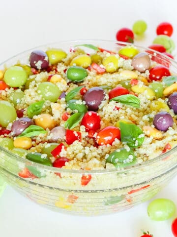 Mediterranean quinoa salad with olives