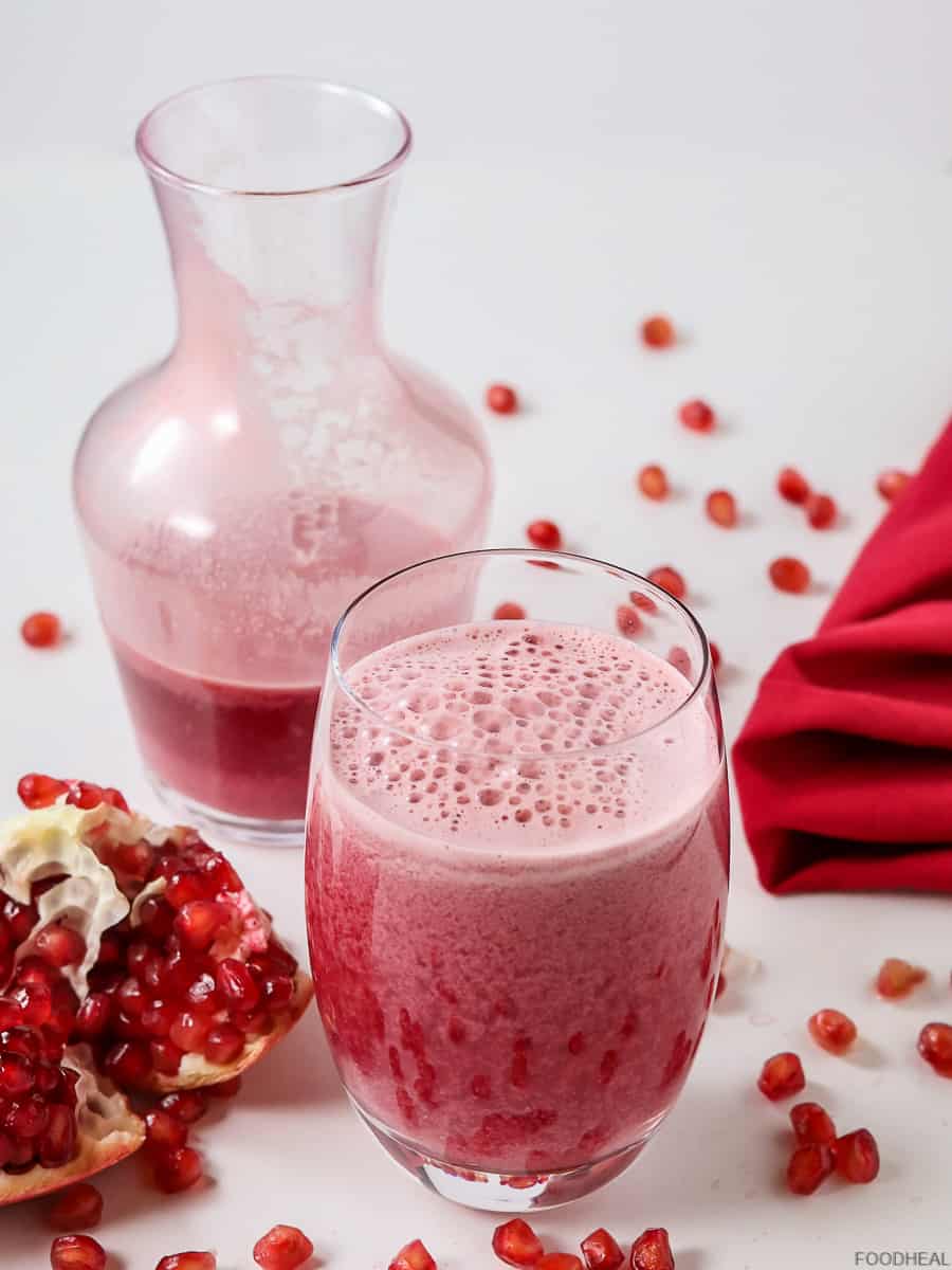 fresh juice from pomegranate arils