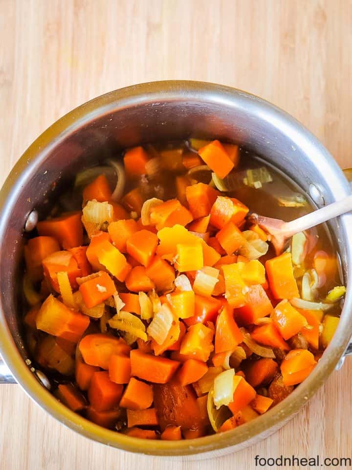 How to Make a Creamy Carrot Sauce FOODHEAL