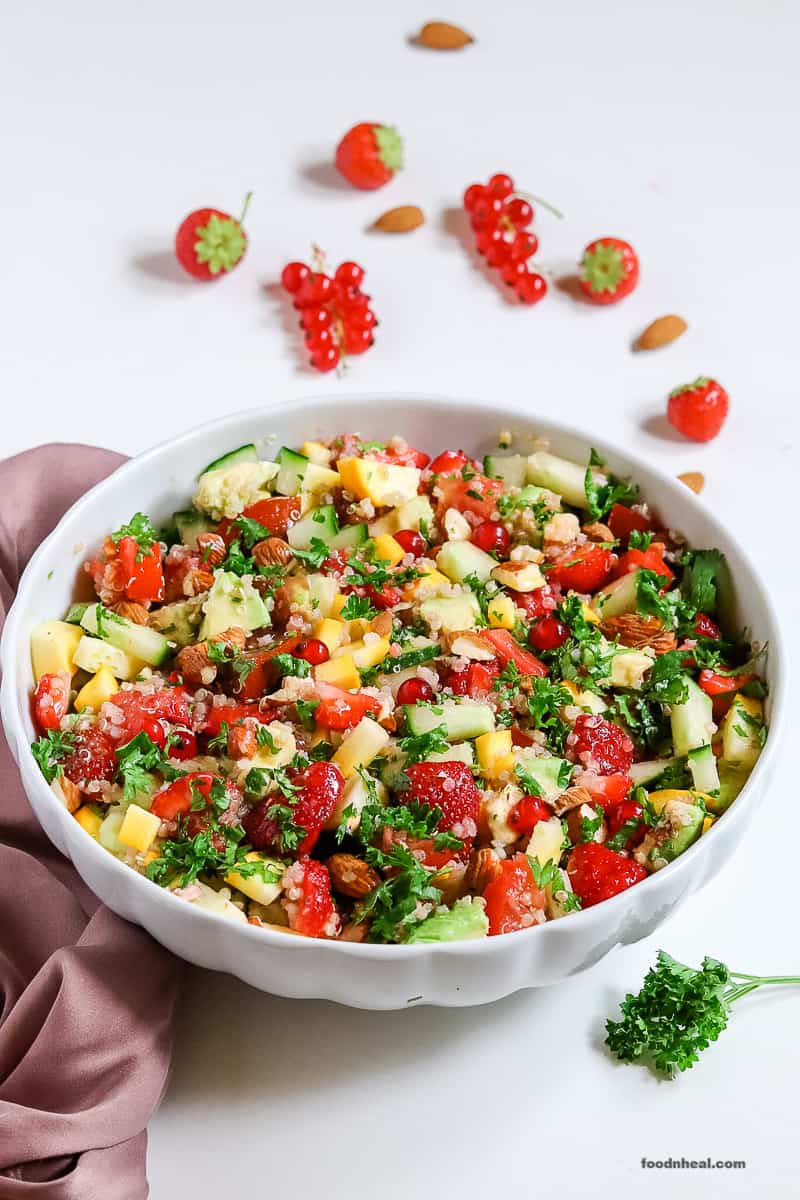 quinoa salad with berries