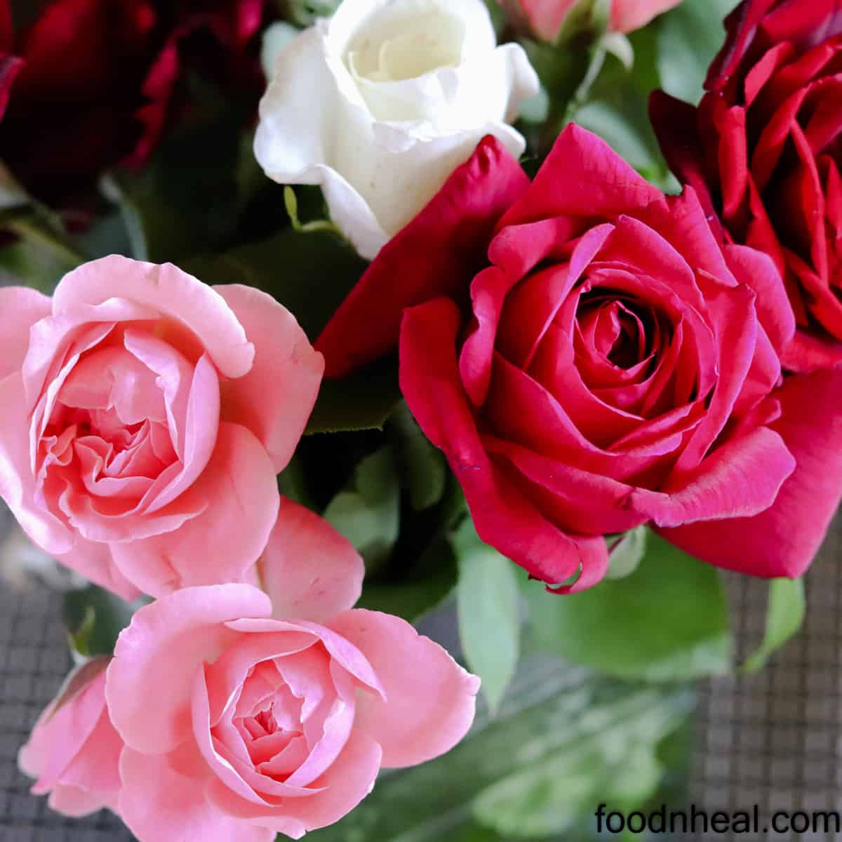 Benefits of smelling flowers FOODHEAL