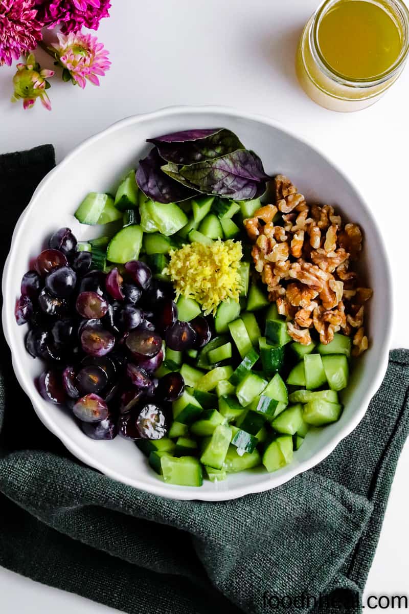 grape salad with walnuts