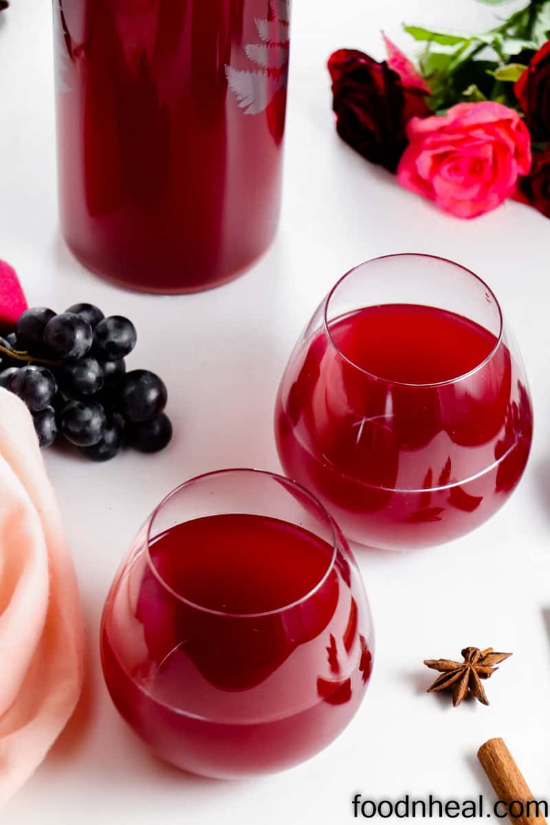 red grapes non-alcoholic wine